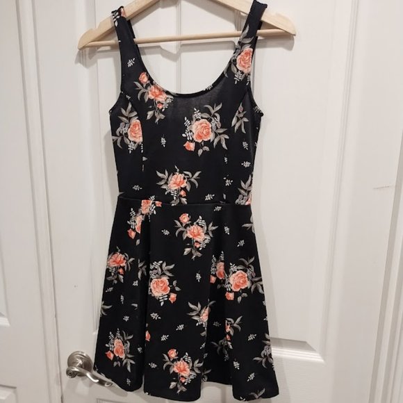 DIVIDED H&M Tank Fit and Flare Tank Dress size 4 - Picture 4 of 5